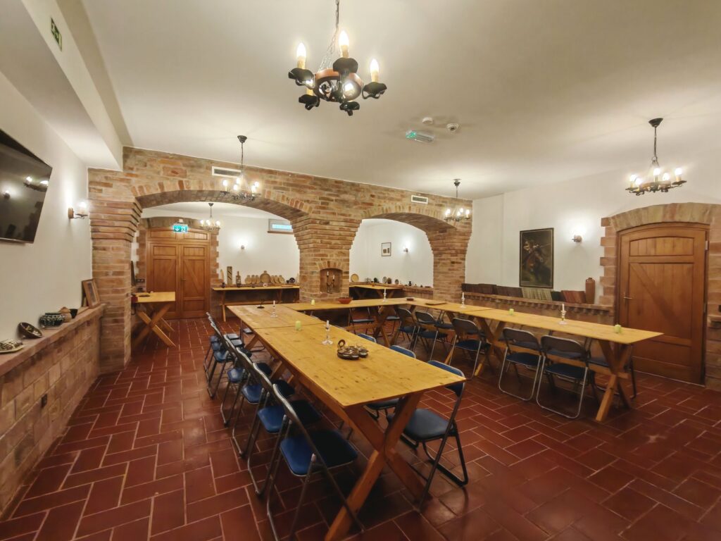 Hangulatos pince helyiség családi vagy baráti eseményekhez